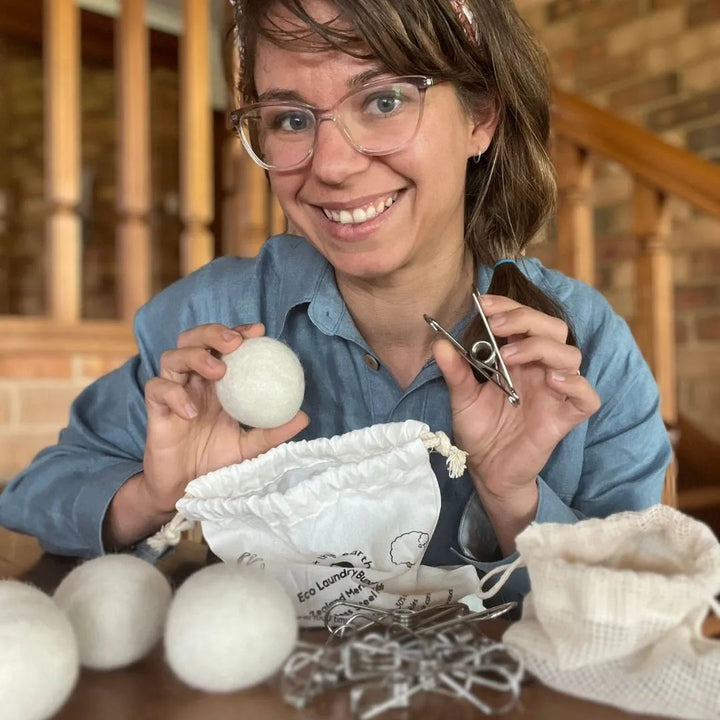 Eco Friendly Laundry Bundle - Pegs & Dryer Balls